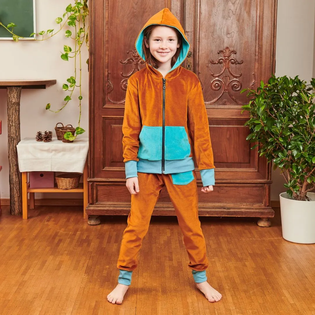 Sweat hoodie "Nicki Caramel | Nicki Pagoda Blue" - 100% organic cotton