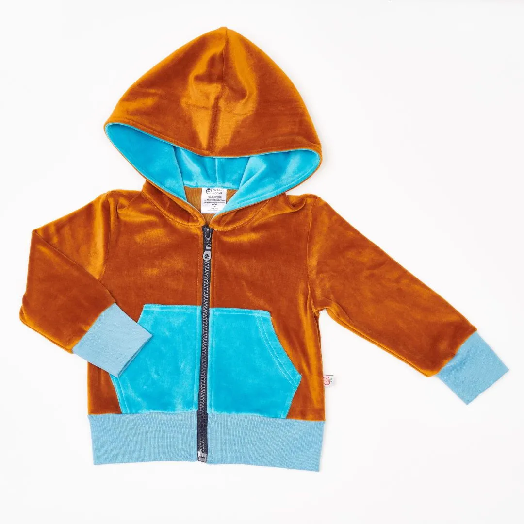 Sweat hoodie "Nicki Caramel | Nicki Pagoda Blue" - 100% organic cotton